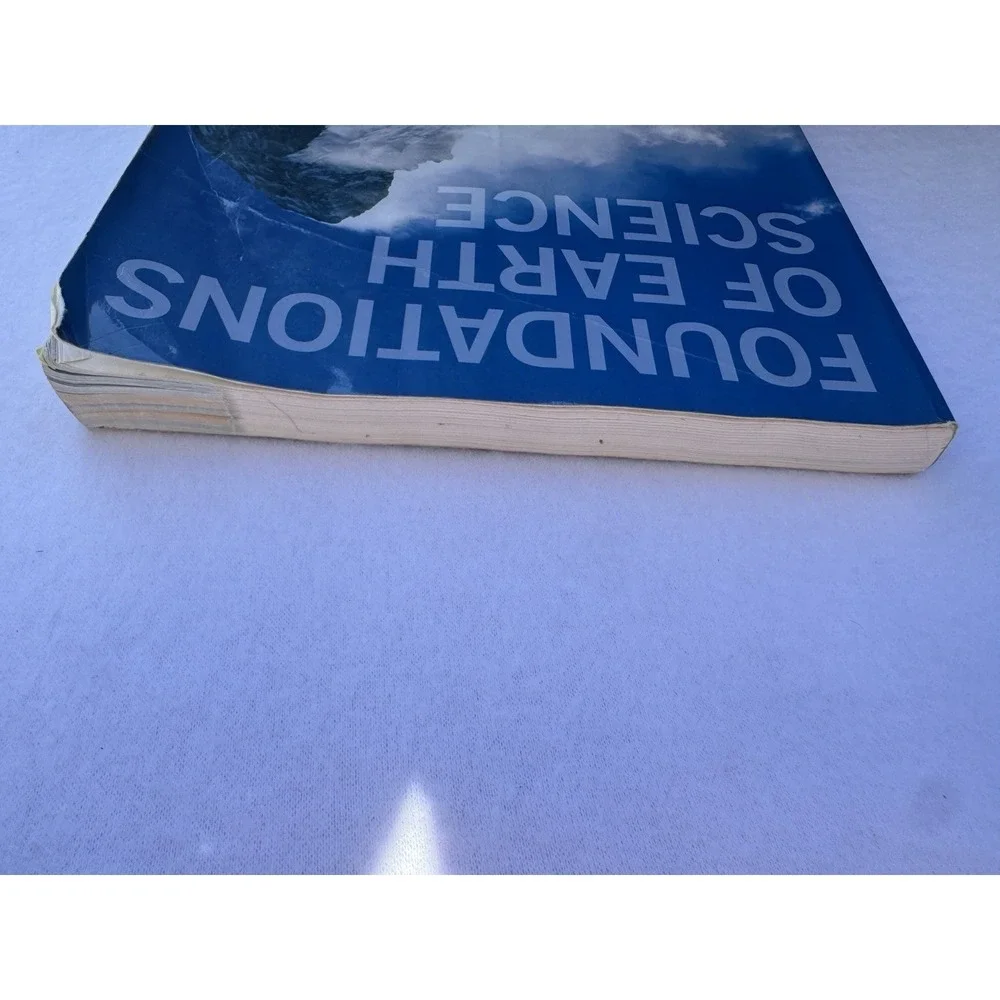 VG13 Foundations of Earth Science by Edward J. Tarbuck, Frederick‎ K. Lutgens